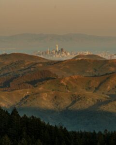 Illustration of Exclusive StrictlyVC San Francisco Event Unites Top Tech Leaders This Month