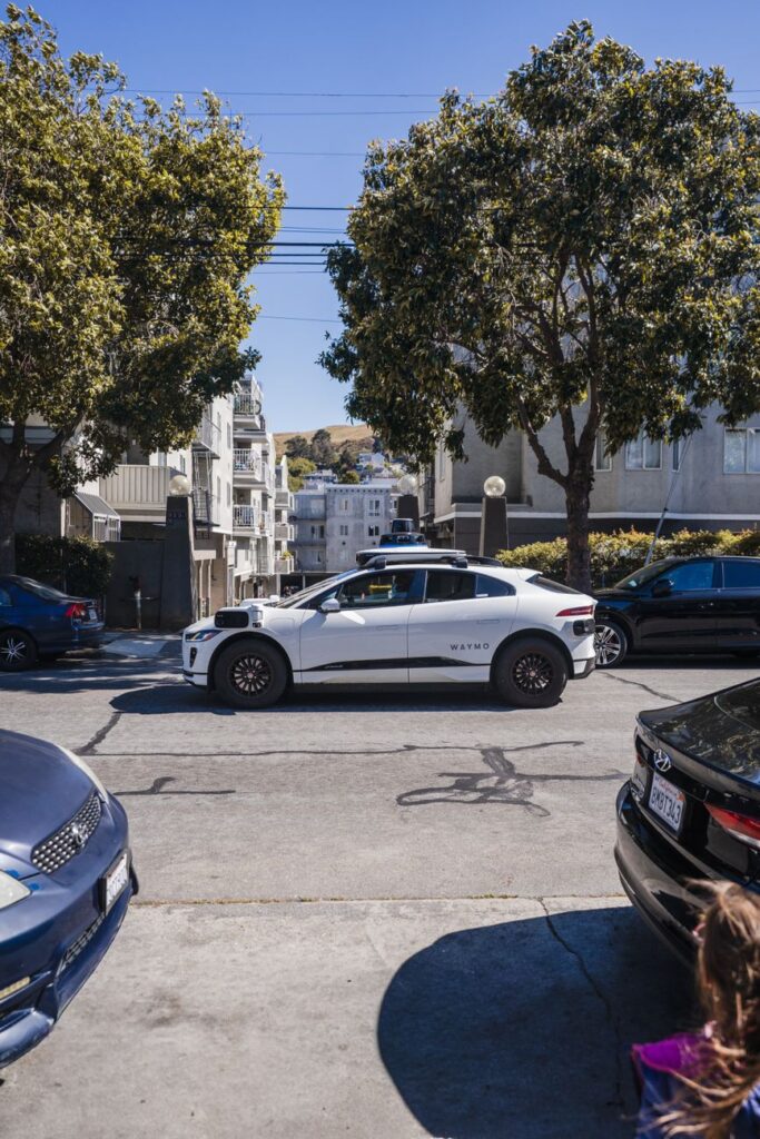 Illustration of Shocking Truth About San Francisco's AI Store: No Customers, Losing Money Fast